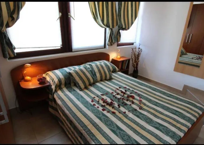 Neo Apartment *
