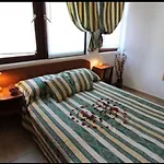Neo Apartment *